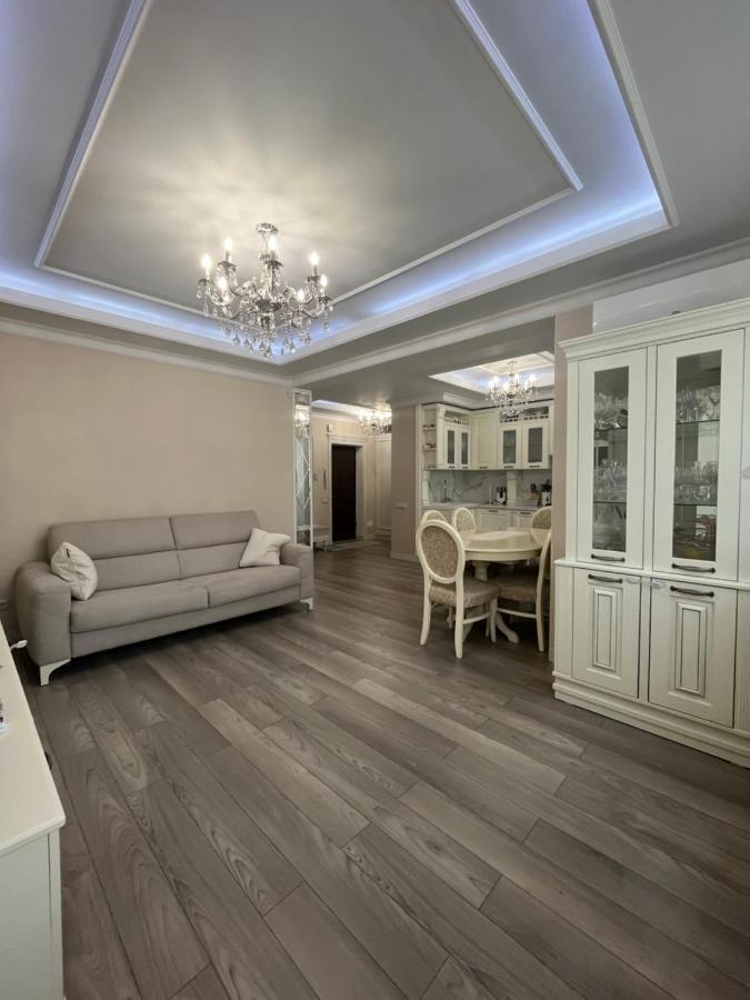 Apartament In The Center Of تشيسيناو المظهر الخارجي الصورة